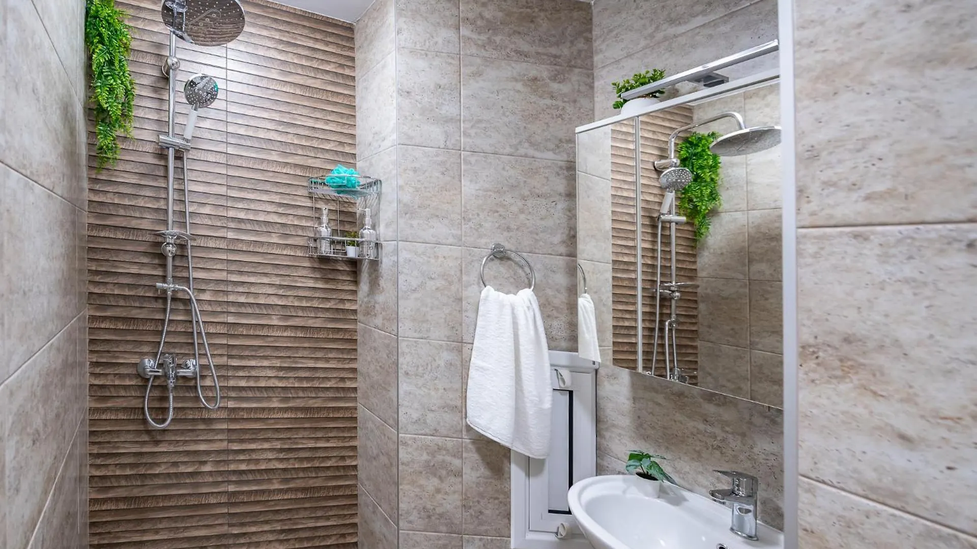 2Br Downtown Suit Next To Nevski Cathedral - Ac Sofia 0*,  Bulgaria